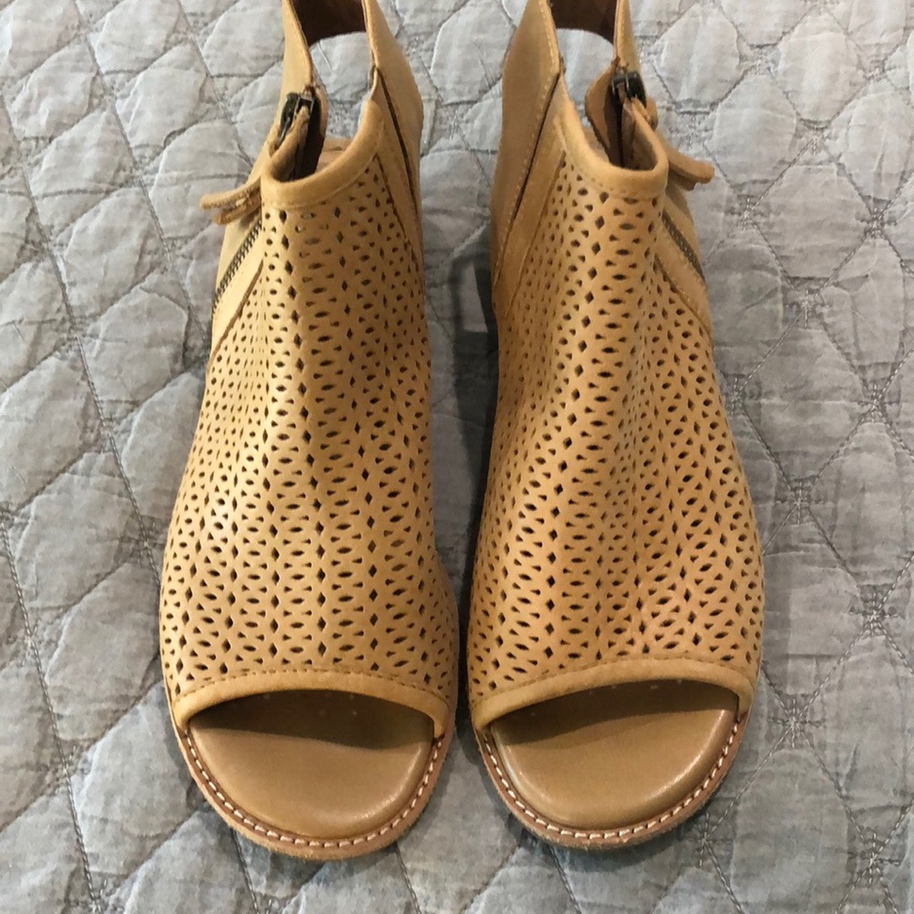 Soft open-toe booties/sandals
